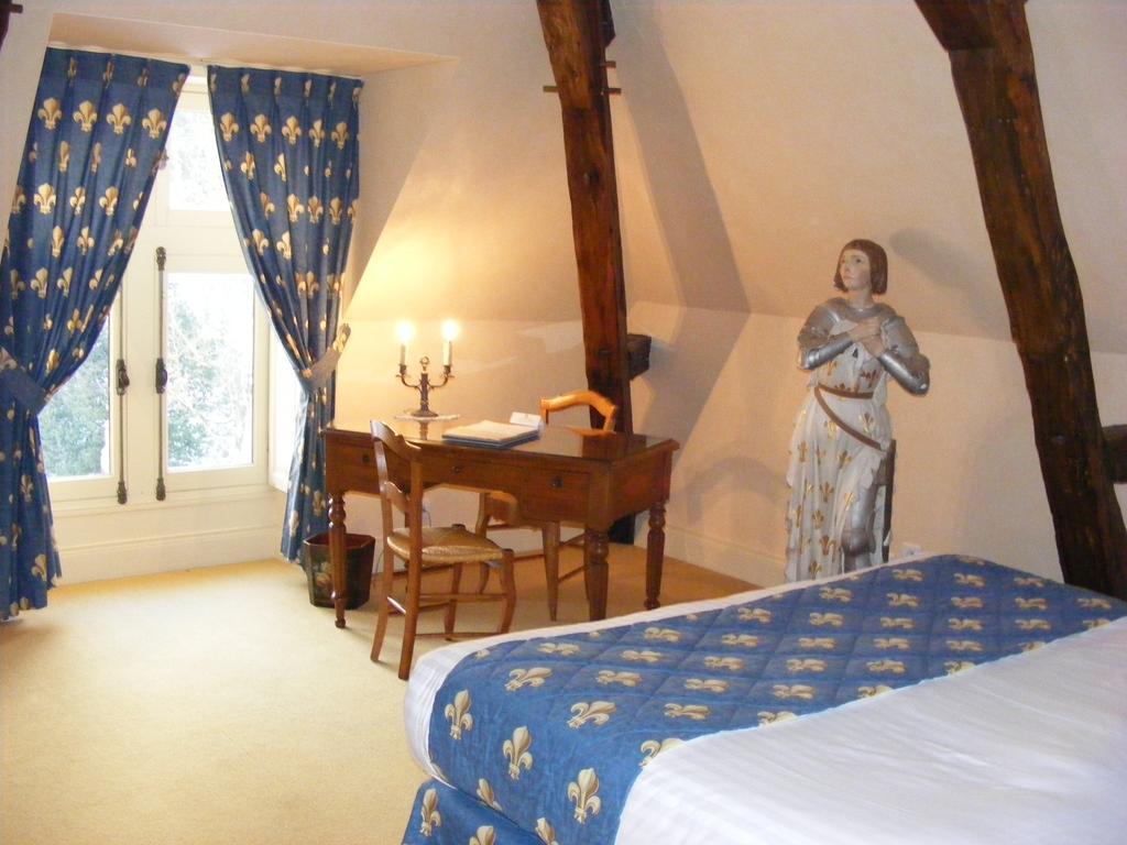 Château de Brou Noyant-de-Touraine Quarto foto